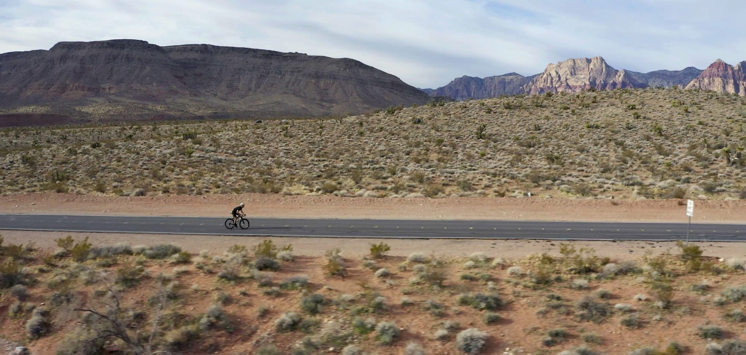 The FLO 77 AS – A Deep, Fast, & Stable Wheel