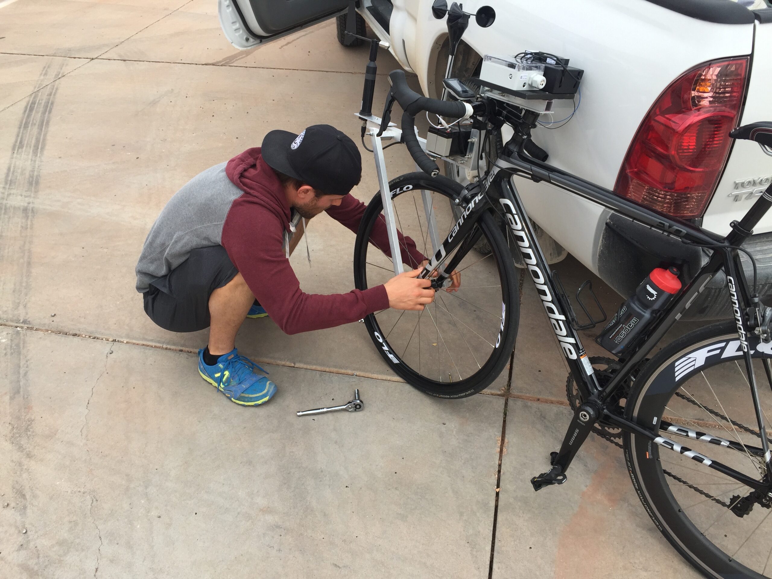 Understanding Relative Wind, Yaw Angles, and Aerodynamic Performance in Cycling