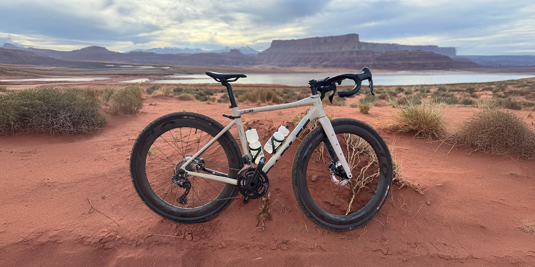 The Rise of Mixed-Surface Events: Developing Specialized Wheels for Varied Terrain Races